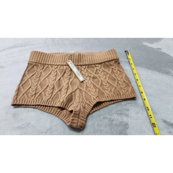 NWT SKIMS Womens XS Dark Honey Snow Bunny Shop Cableknit Shorts - Picture 4 of 5